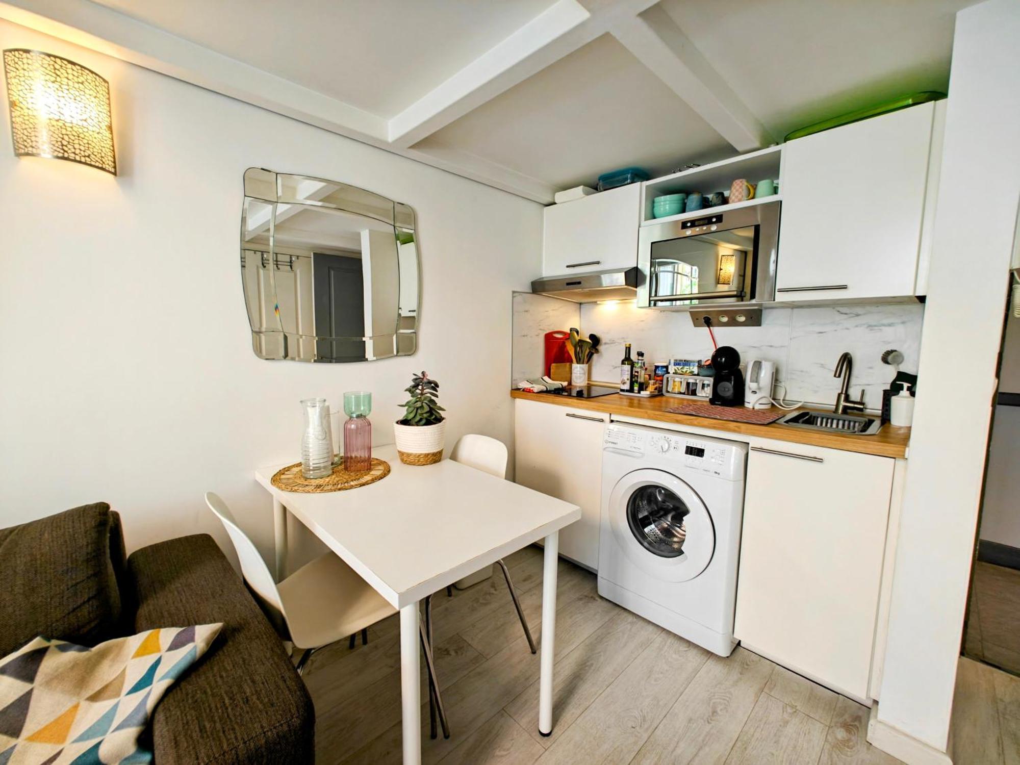 شقة Duplex Central Close Beaches And Shops And Balcony نيس الغرفة الصورة